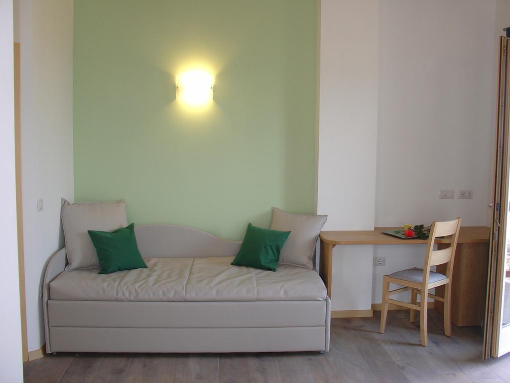 פאי דלה פאגאנלה Agriturismo Girasole חדר תמונה