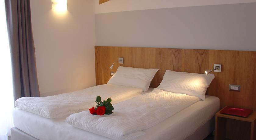 פאי דלה פאגאנלה Agriturismo Girasole חדר תמונה